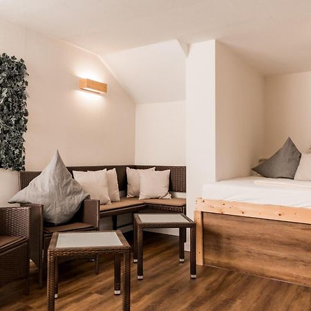 Ferienwohnung Am Kurpark Бад Лаутерберг Екстериор снимка