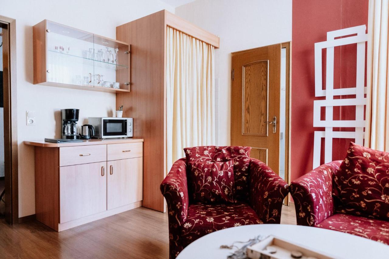 Ferienwohnung Am Kurpark Бад Лаутерберг Екстериор снимка